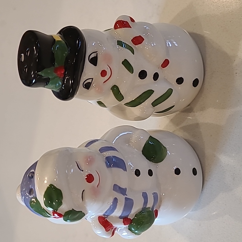 Snowman Set S&P Shaker Set